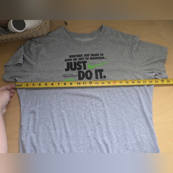 NIKE Men Casual Tee Shirt Gray Color Active And Relax Shirt - Picture 7 of 8